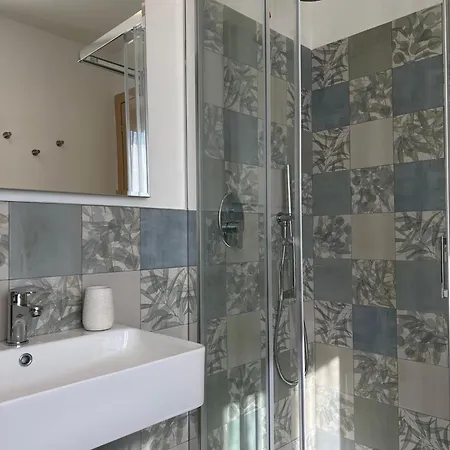 Center View, Apartment Varenna