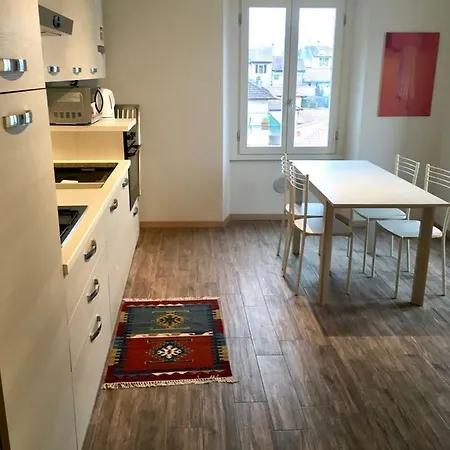 Center View, Apartment