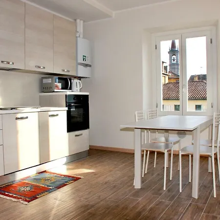 Center View, Apartment *