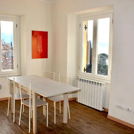 Center View, Apartment *